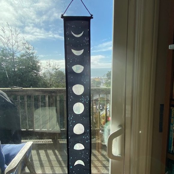 NEW Moon Phases & Zodiac Constellation Wall Tapestry - Picture 2 of 5